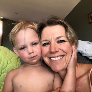 Meet your Posher, Holly